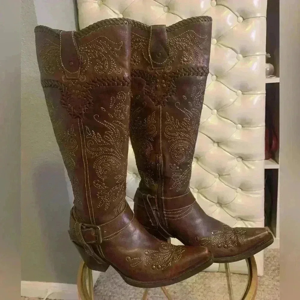 CORRAL Whip Stitch Brass Studded 15" Tall Knee-High Harness Boots Sz 8.5.